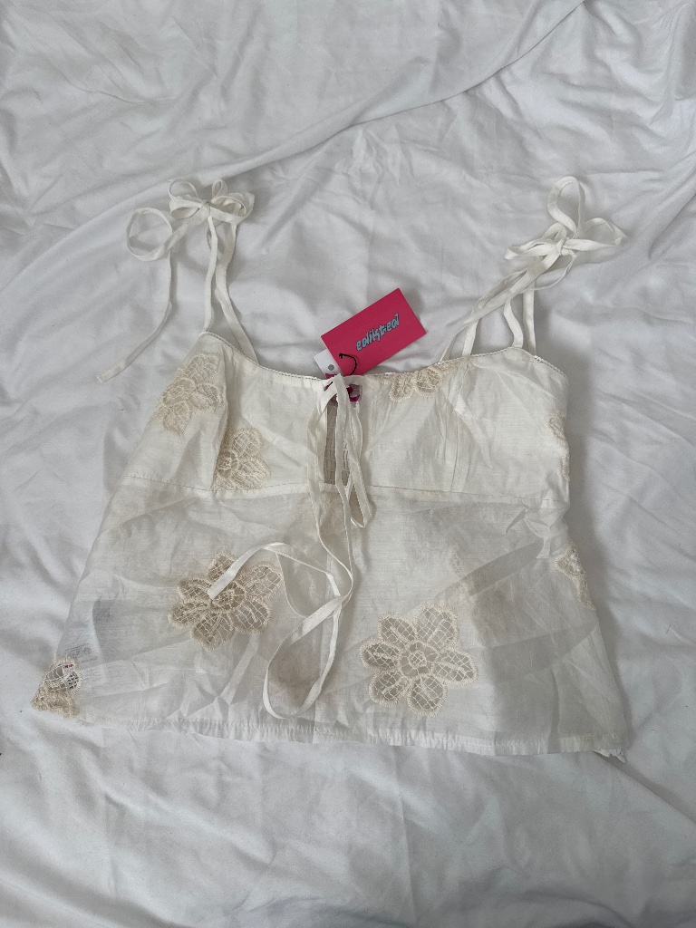 Edikted Eyelet Crochet Crop Cami Size Medium Details: -Nwt -Self Tie Sleeves